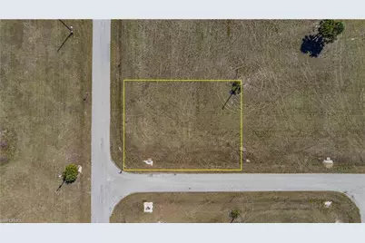 1902 NE 17th Ter, Cape Coral, FL 33909 - Photo 12