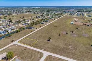 1902 NE 17th Terrace, Cape Coral, FL 33909 - Photo 30