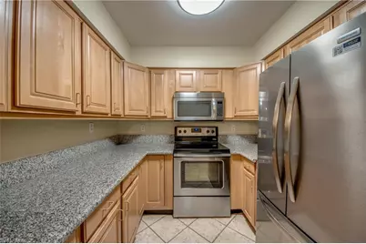 12515 McGregor Blvd #210, Fort Myers, FL 33919 - Photo 10
