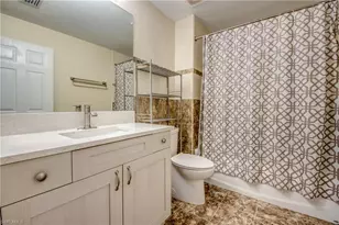 12515 McGregor Blvd, Fort Myers, FL 33919 - Photo 16