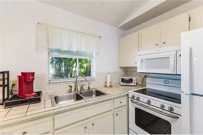 315 NW 7th Ter, Cape Coral, FL 33993 - Photo 12