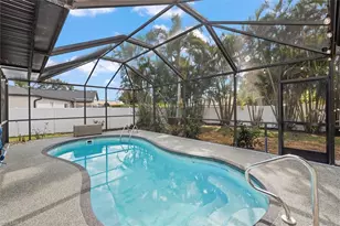 1702 SE 5th Ct, Cape Coral, FL 33990 - Photo 2