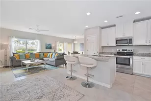 3718 Crofton Court, Fort Myers, FL 33916 - Photo 8