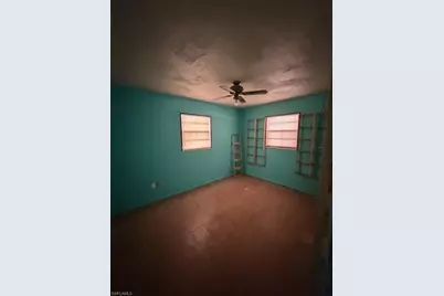 986 Tropical Palm Ave, North Fort Myers, FL 33903 - Photo 6