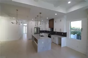 769 95th Ave N, Naples, FL 34108 - Photo 4