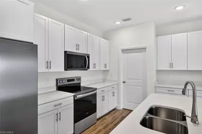 304 NW 21st Ter, Cape Coral, FL 33993 - Photo 2