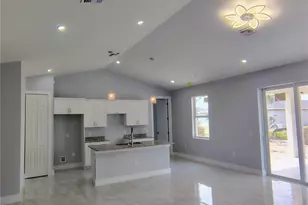 302 NW 25th Ave, Cape Coral, FL 33993 - Photo 16