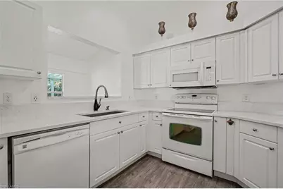 1905 SW 11th St, Cape Coral, FL 33991 - Photo 8