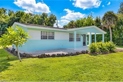 21 E Mariana Ave, North Fort Myers, FL 33917 - Photo 2