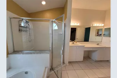 4409 Varsity Lakes Dr, Lehigh Acres, FL 33971 - Photo 22