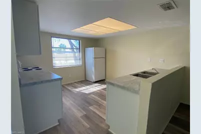 621 SW 3rd St, Cape Coral, FL 33991 - Photo 2