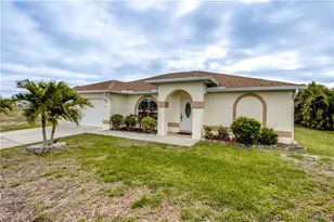 2713 NW 1st Pl, Cape Coral, FL 33993 - Photo 2