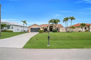 2909 SW 38th Terrace, Cape Coral, FL 33914 - Photo 32
