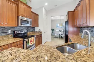 13020 Pebblebrook Point Cir, Fort Myers, FL 33905 - Photo 12
