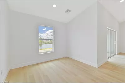 2043 NE 42nd St, Cape Coral, FL 33909 - Photo 12