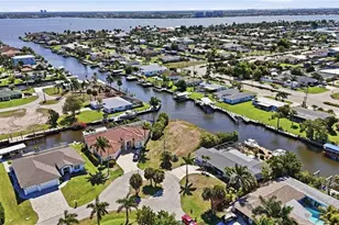 5357 Majestic Ct, Cape Coral, FL 33904 - Photo 2