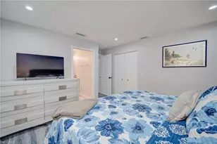 1089 N Town and River Dr, Fort Myers, FL 33919 - Photo 16