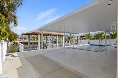 107 Albatross St, Fort Myers Beach, FL 33931 - Photo 10