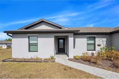185 Yager Cir, Fort Myers, FL 33913 - Photo 2