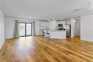 185 Yager Cir, Fort Myers, FL 33913 - Photo 4