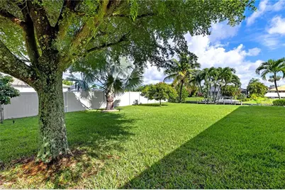 2013 SW 31st Ter, Cape Coral, FL 33914 - Photo 40