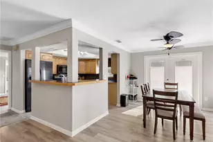 8848 Fordham St, Fort Myers, FL 33907 - Photo 10