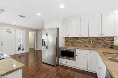 4742 Santa Del Rae Ave, Fort Myers, FL 33901 - Photo 10