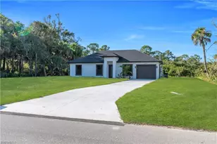 644 Woodcrest Dr, Lehigh Acres, FL 33972 - Photo 2