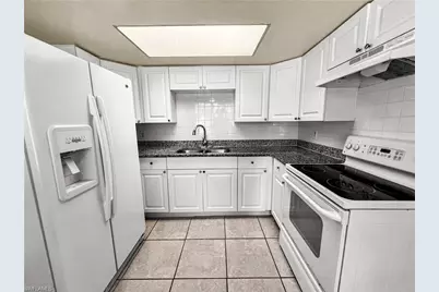 2239 Iris Way, Fort Myers, FL 33905 - Photo 10