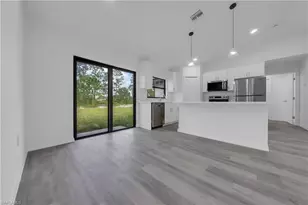 1036 Cresthaven St, Lehigh Acres, FL 33974 - Photo 6