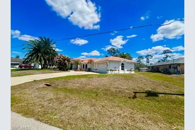 914 McArthur Ave, Lehigh Acres, FL 33936 - Photo 32