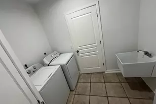 914 McArthur Ave, Lehigh Acres, FL 33936 - Photo 20