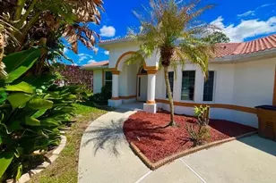 914 McArthur Ave, Lehigh Acres, FL 33936 - Photo 4