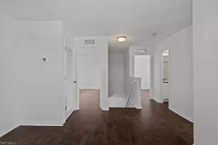 2719 NE 6th Pl, Cape Coral, FL 33909 - Photo 14