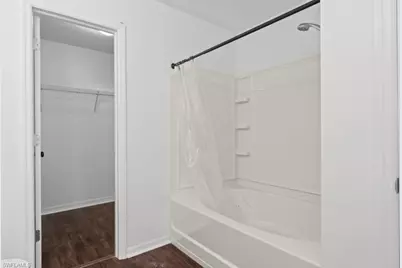 2719 NE 6th Pl, Cape Coral, FL 33909 - Photo 20