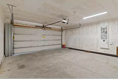 2719 NE 6th Pl, Cape Coral, FL 33909 - Photo 32