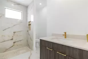 819 Frederick Reid St E, Lehigh Acres, FL 33974 - Photo 10