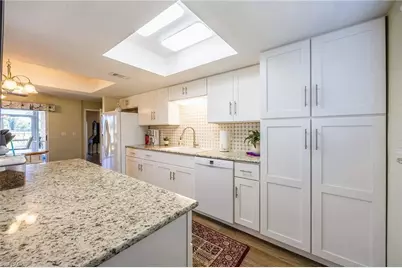 238 SE 9th Ter, Cape Coral, FL 33990 - Photo 8