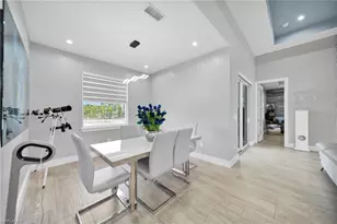 935 Beverly St E, Lehigh Acres, FL 33974 - Photo 10