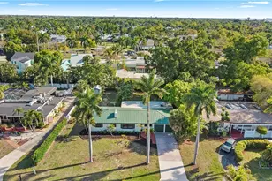 1320 Miracle Ln, Fort Myers, FL 33901 - Photo 22