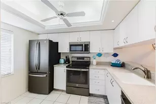 11500 Caravel Cir, Fort Myers, FL 33908 - Photo 8