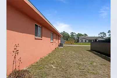 209 McArthur Ave, Lehigh Acres, FL 33936 - Photo 10