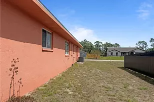 209 McArthur Ave, Lehigh Acres, FL 33936 - Photo 10