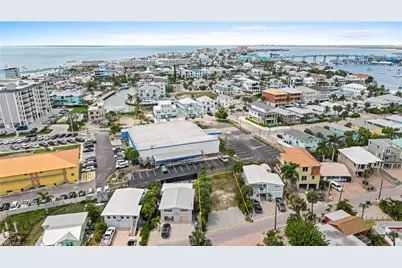 205 Miramar St, Fort Myers Beach, FL 33931 - Photo 4