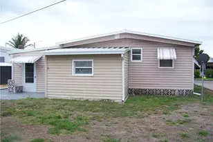 213 Brandywine Ln, North Fort Myers, FL 33917 - Photo 6