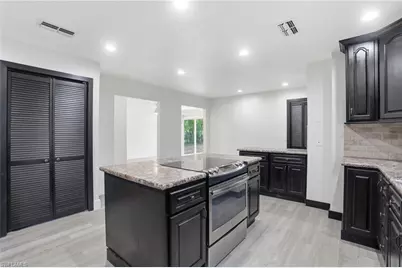 210 E Sugarland Cir, Clewiston, FL 33440 - Photo 22