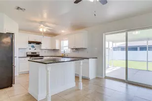 1618 SW 19th Ave, Cape Coral, FL 33991 - Photo 6