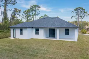 872 Spaulding St E, Lehigh Acres, FL 33974 - Photo 30