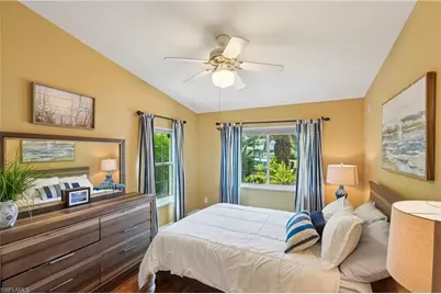 2520 SE 20th Pl, Cape Coral, FL 33904 - Photo 16