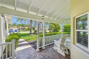 2520 SE 20th Pl, Cape Coral, FL 33904 - Photo 4